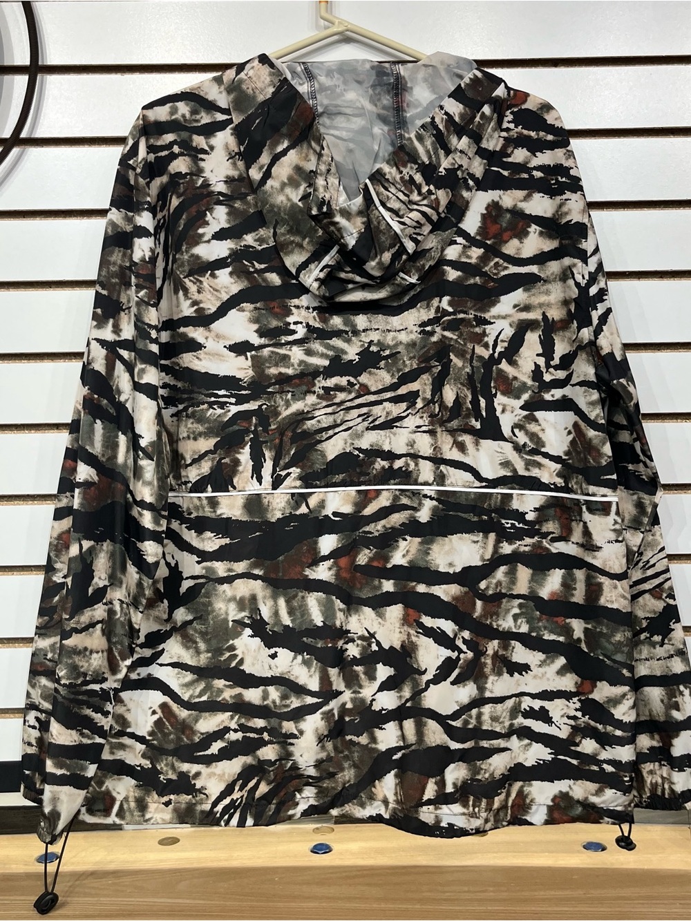 No boundaries windbreaker size large - Picture 5 of 8